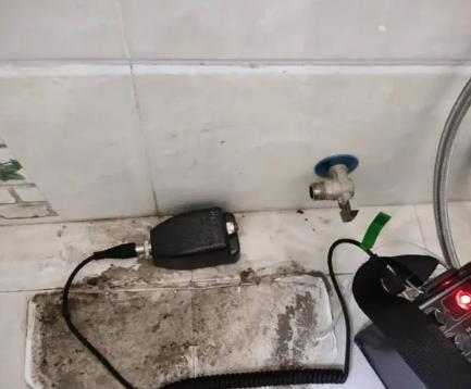 望花屋顶漏水维修公司分享下卫生间漏水的危害及解决方法